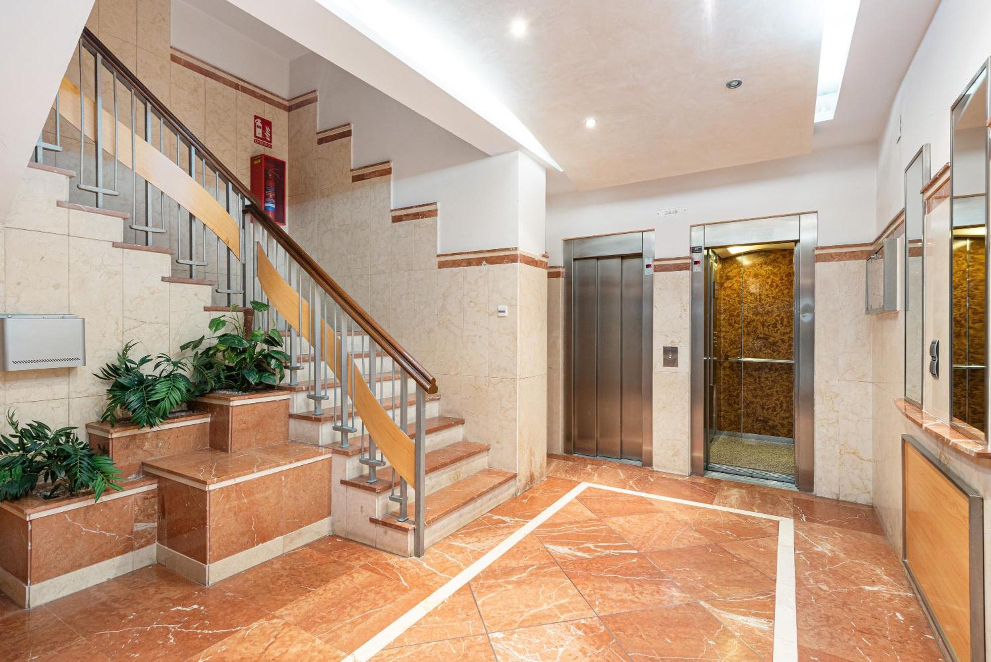 Estudios Larios 9 Màlaga Exteriér fotografie